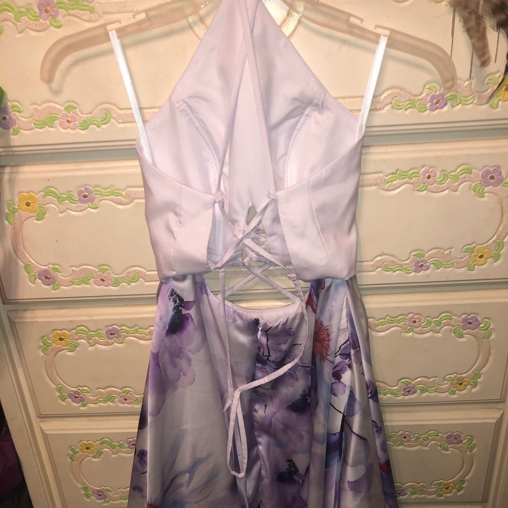 Dress - Picture 4 of 4